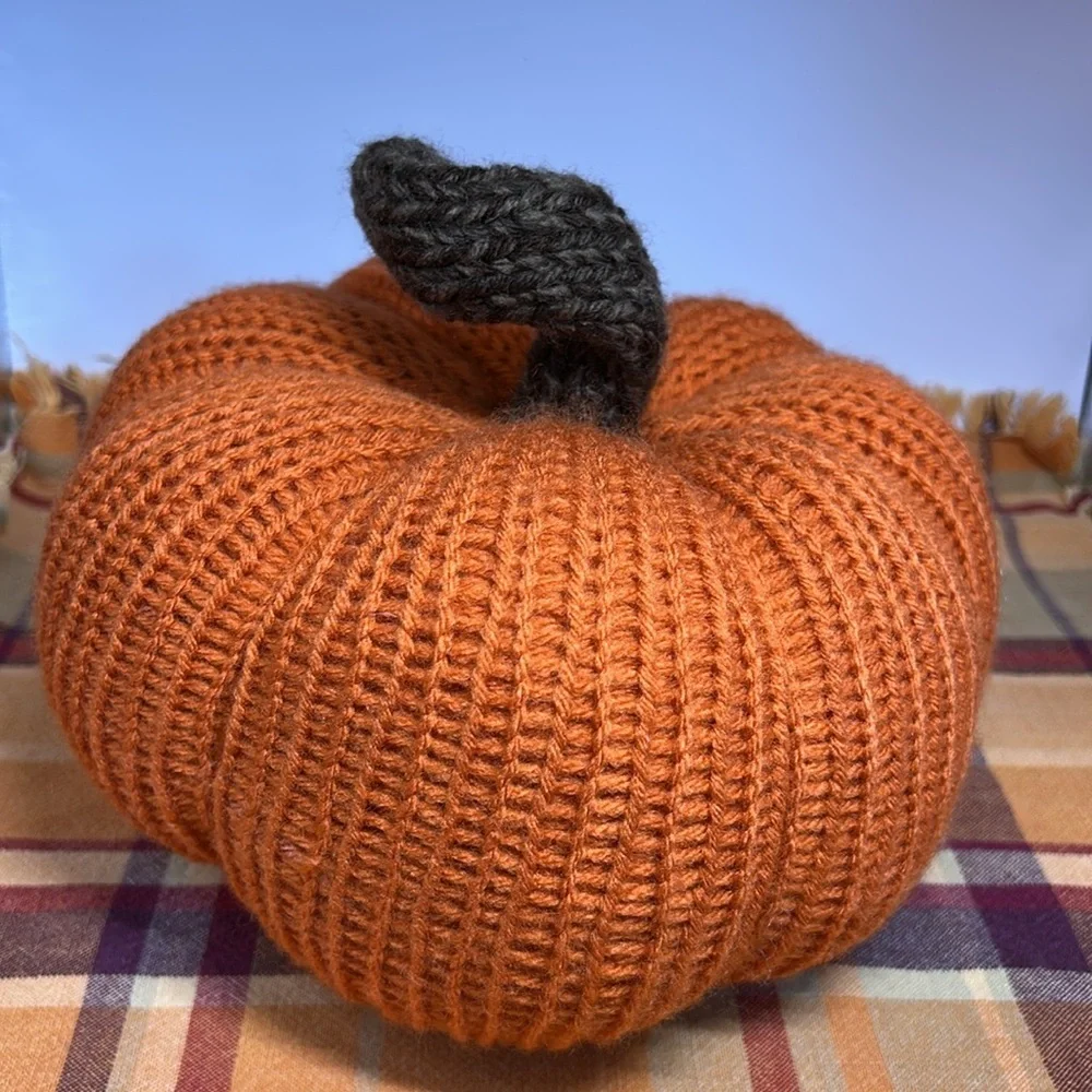 Handmade Knit Pumpkin Decor